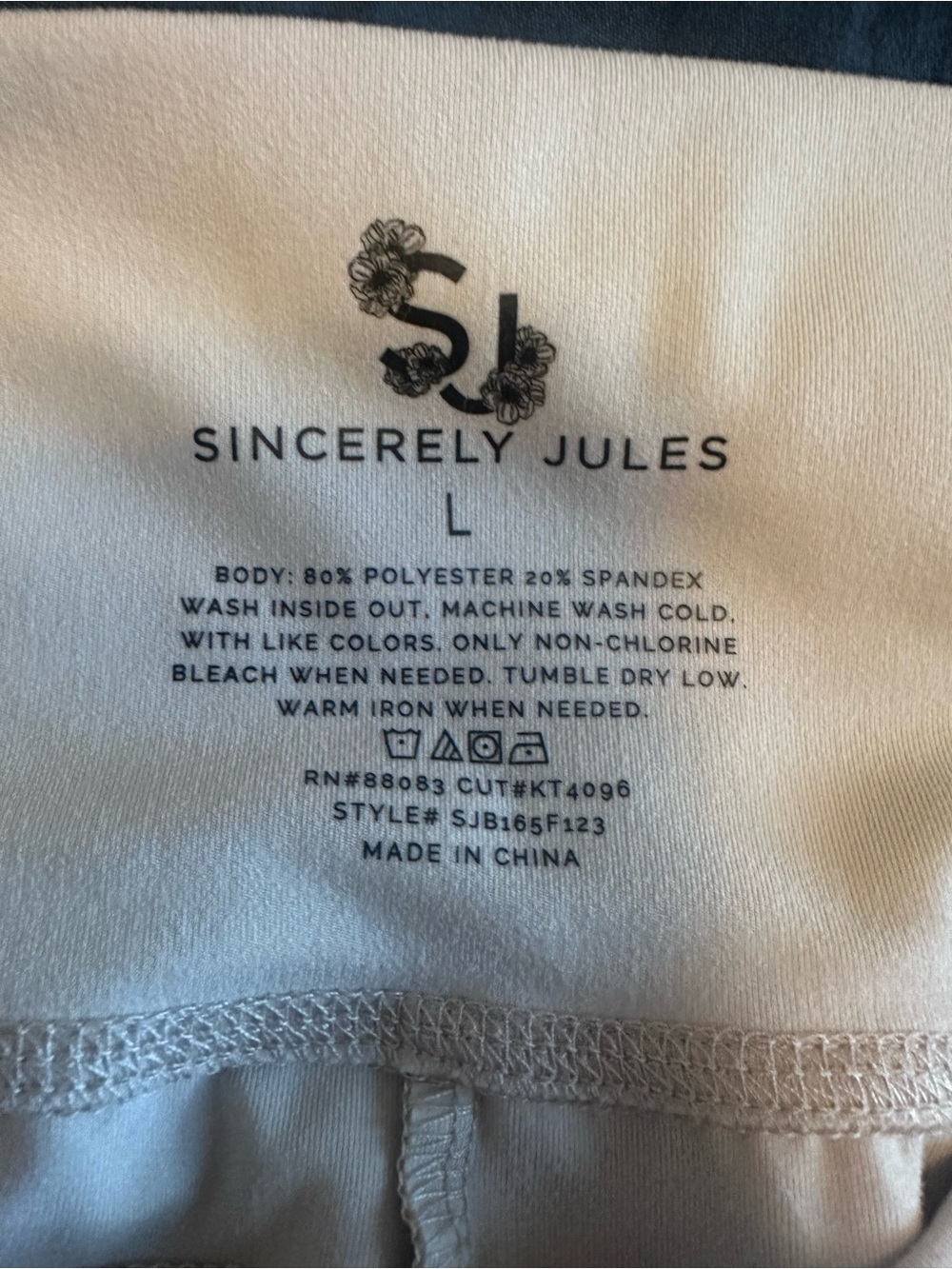 Sincerely Jules Women’s Beige Jogger Pants - Size Large - Picture 3 of 7